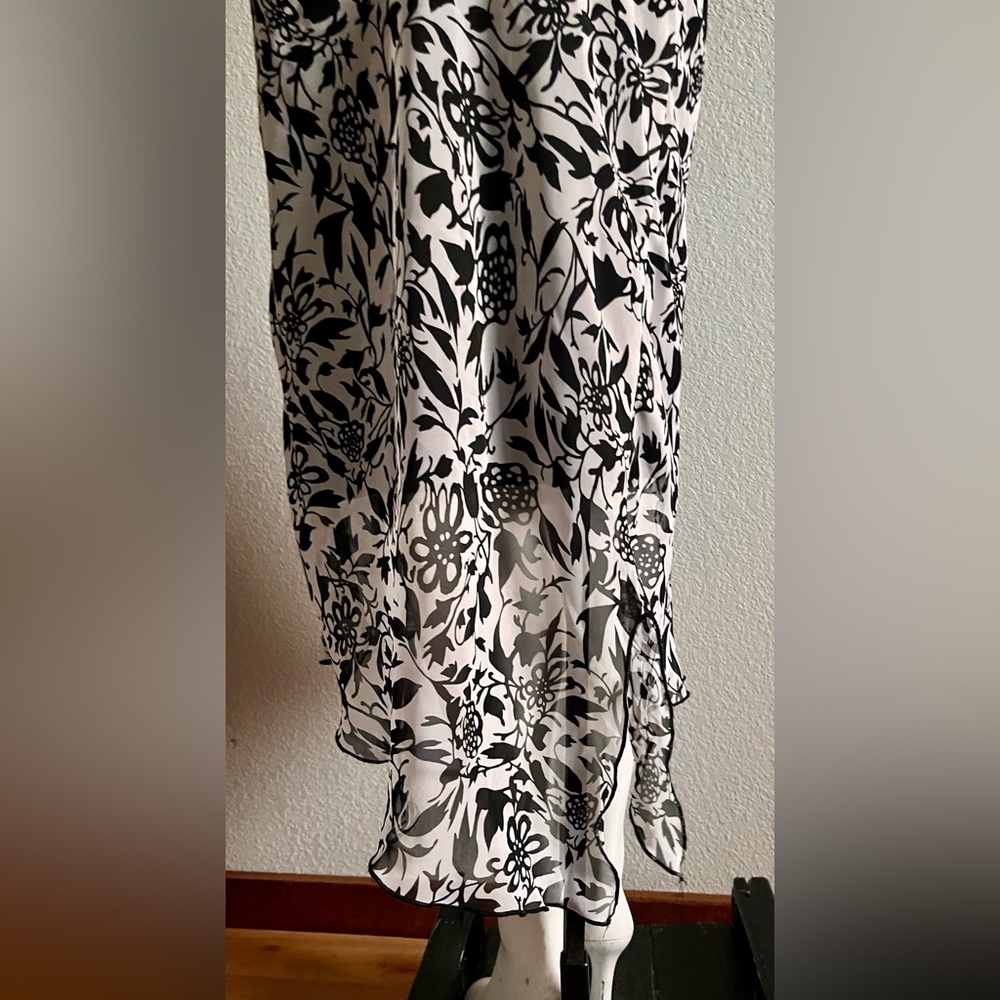 Vintage Labelle Black White Floral Handkerchief Skirt Whimsy Goth Fairycore S - Picture 16 of 16